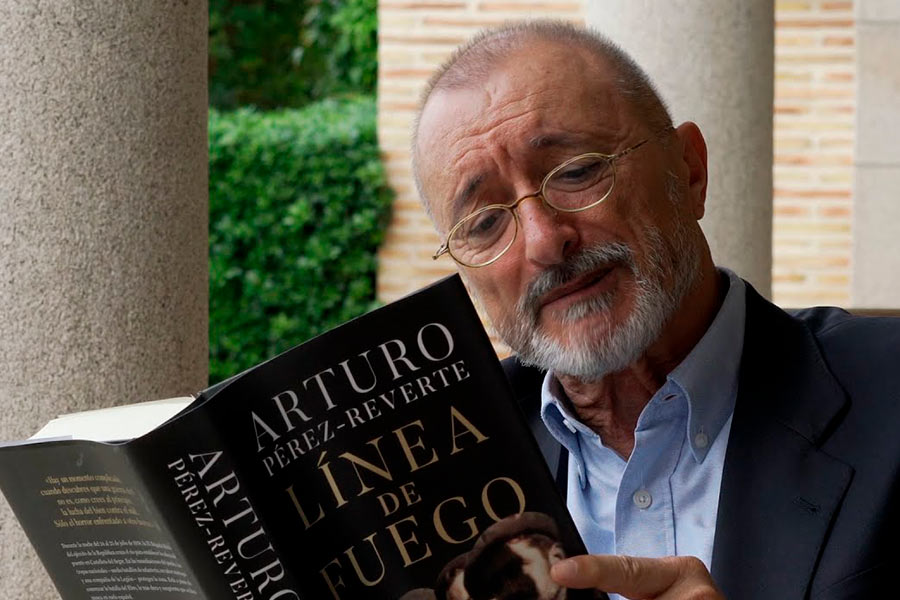 La novela del periodista y académico de la Real Academia de la lengua Española (RAE) se enmarca en la batalla del Ebro